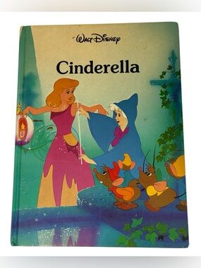 🎉2/$20 LARGE VINTAGE DISNEY CINDERELLA HARDCOVER BOOK